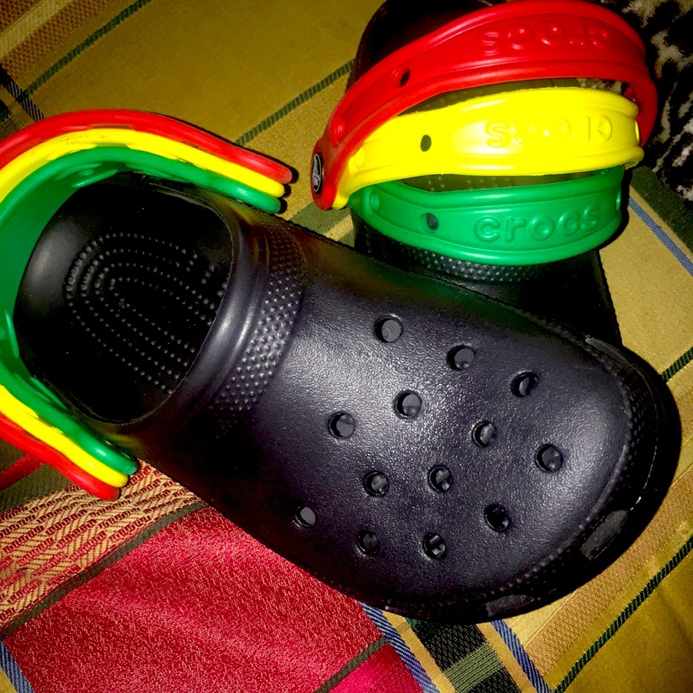 Triple strap crocs
